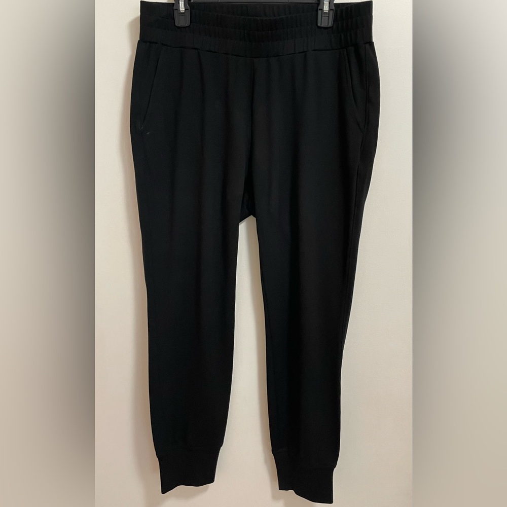 Cabi pivot jogger.
